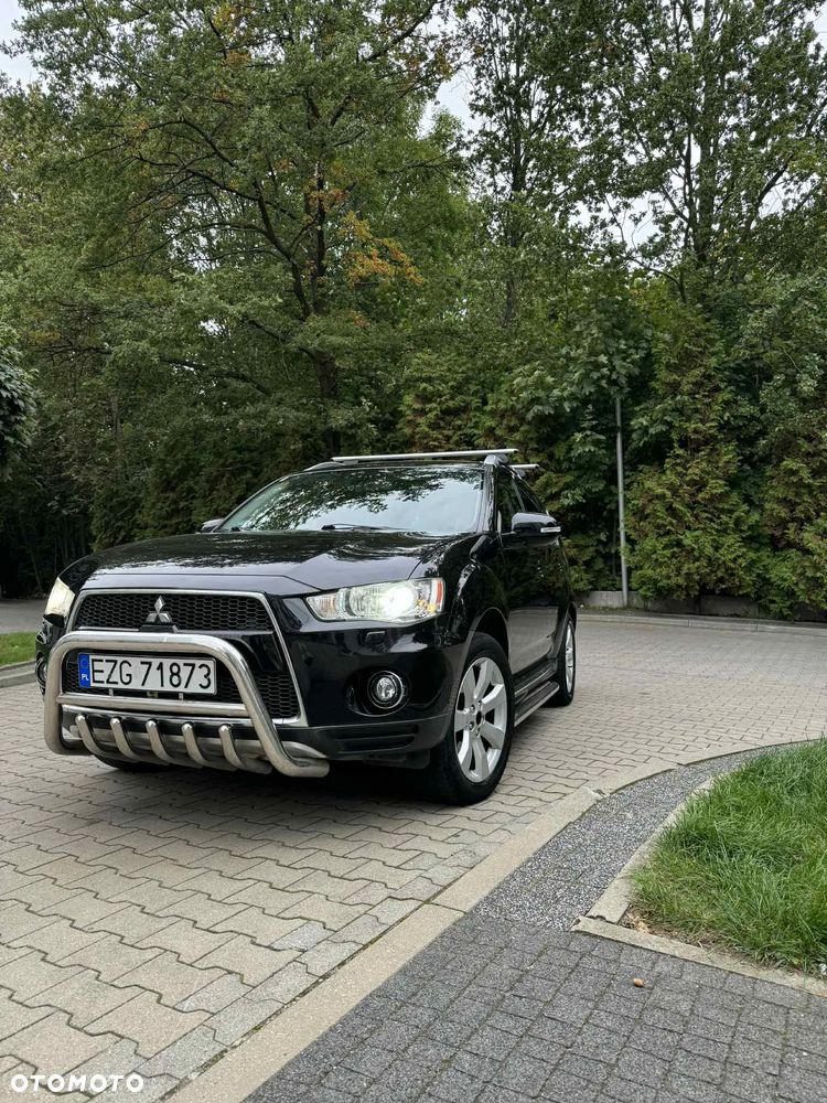 Mitsubishi Outlander 2.0 DID Intense + SE - 1