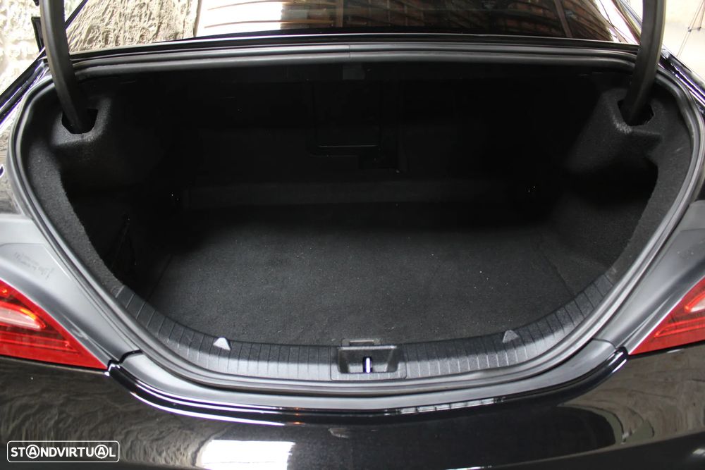 Mercedes-Benz CLA 200 d 7G-DCT AMG Line - 22