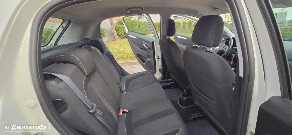 Fiat Punto Evo 1.3 M-Jet Sport - 30