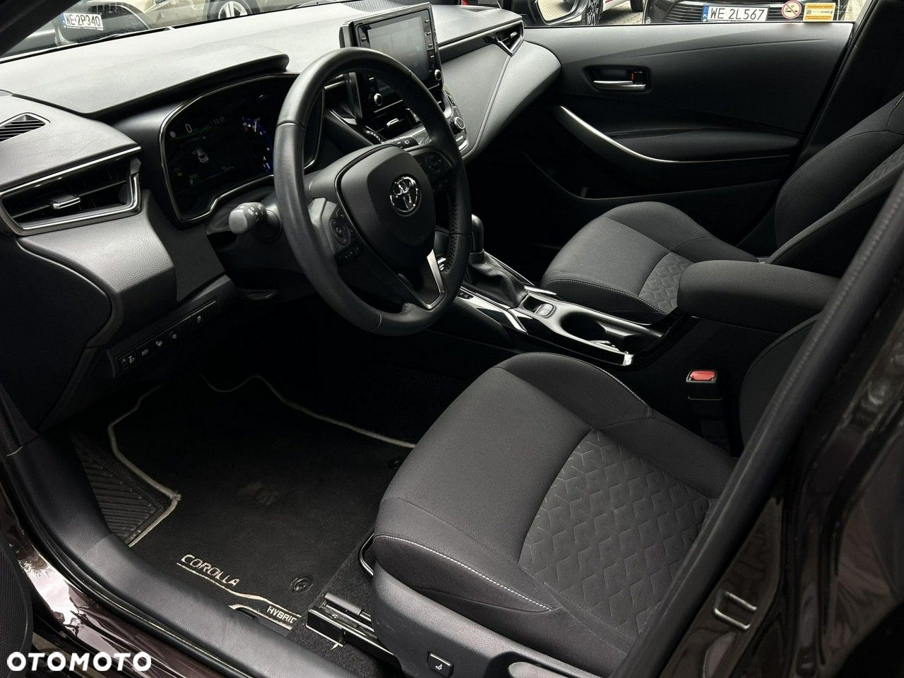 Toyota Corolla - 25