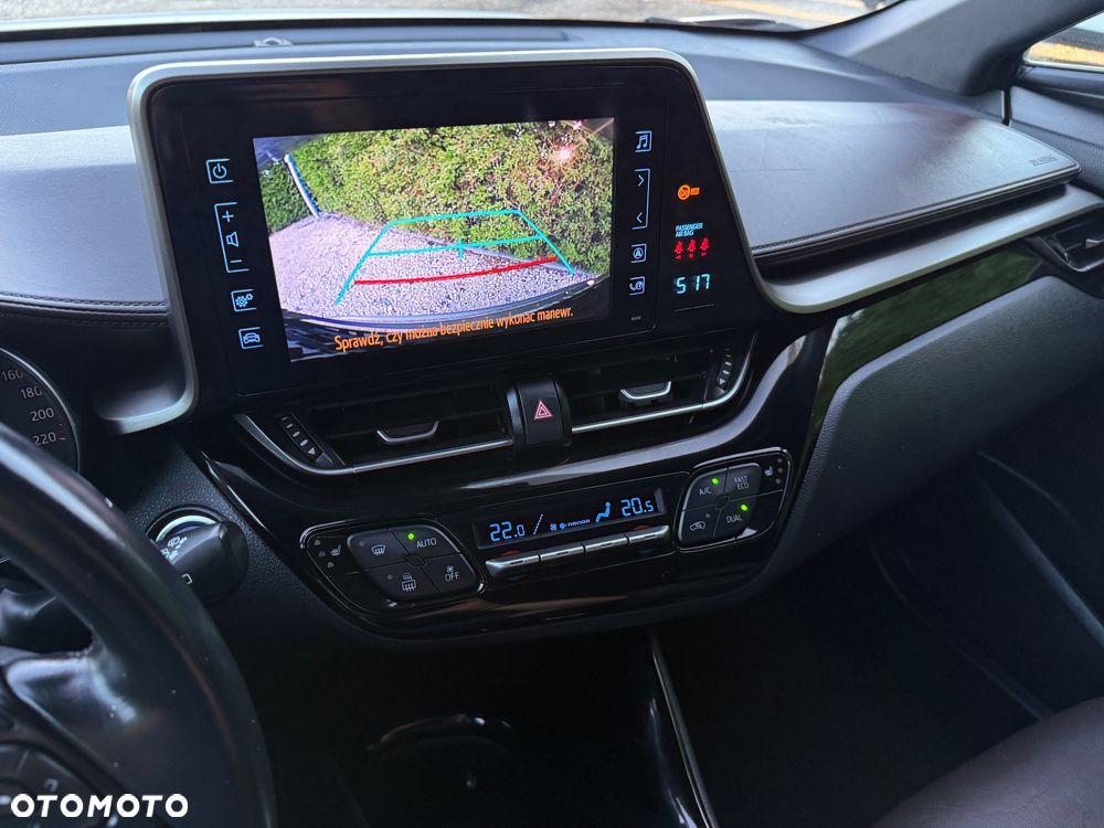 Toyota C-HR Business-Edition - 13
