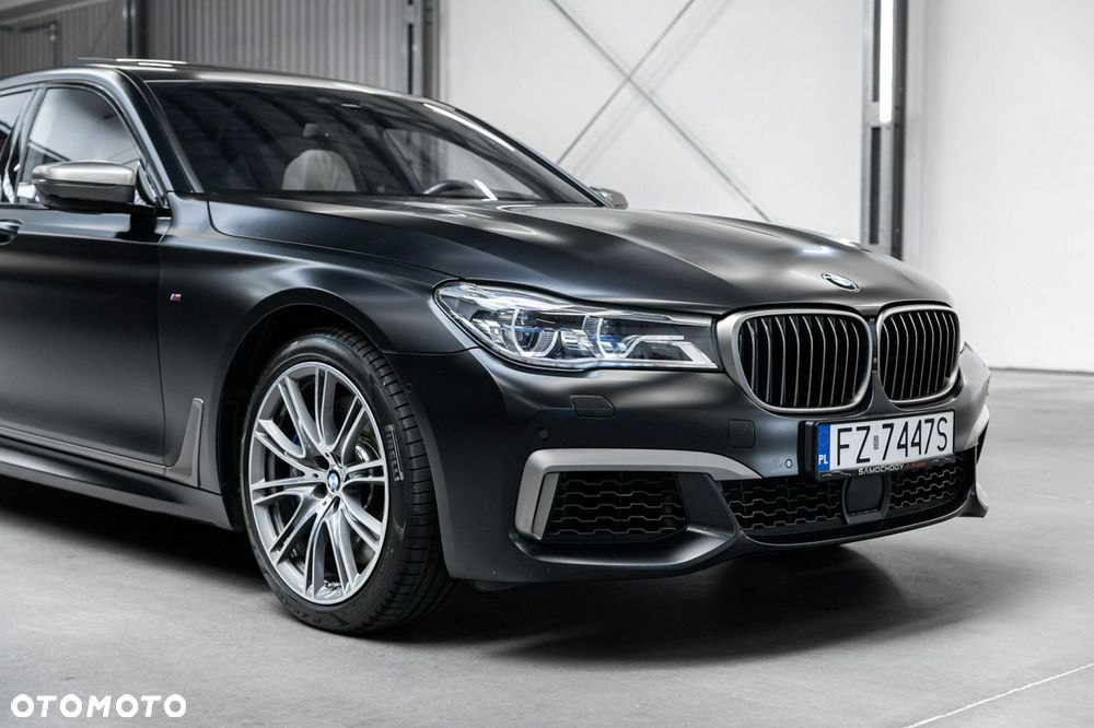 BMW Seria 7 M760Li xDrive - 11