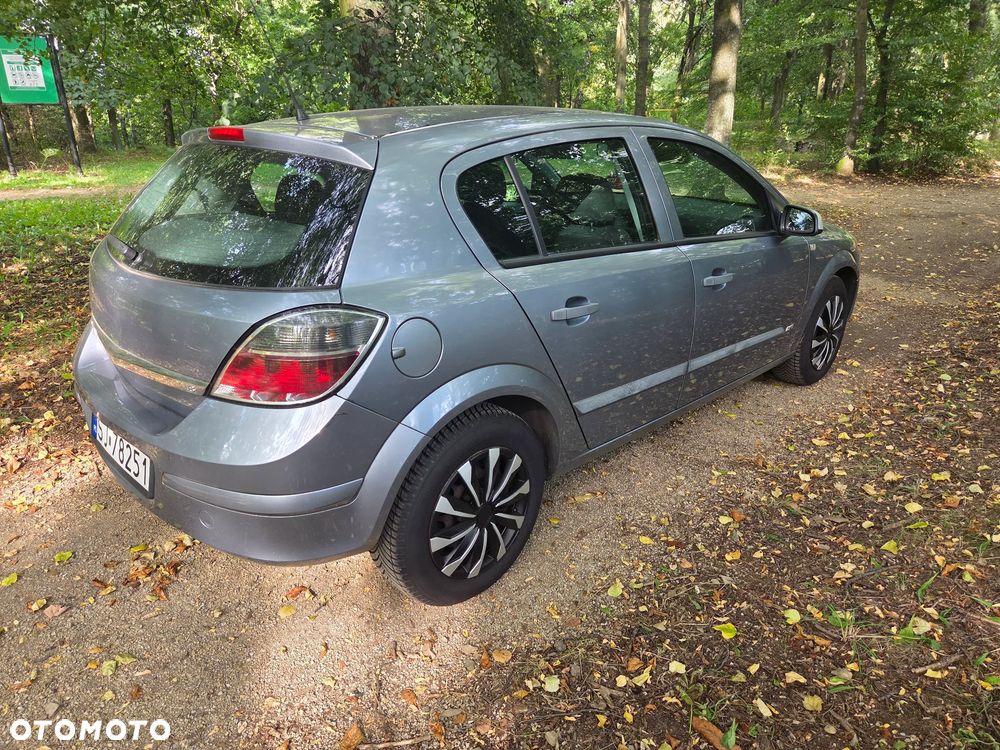 Opel Astra - 25