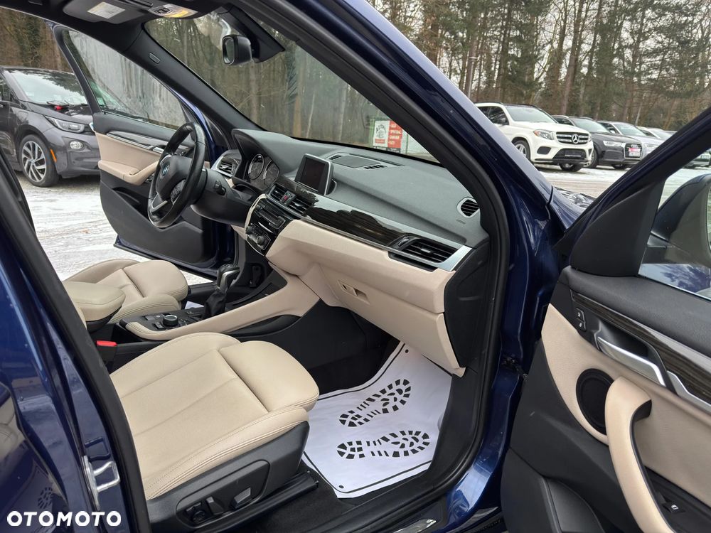 BMW X1 xDrive25i xLine sport - 15