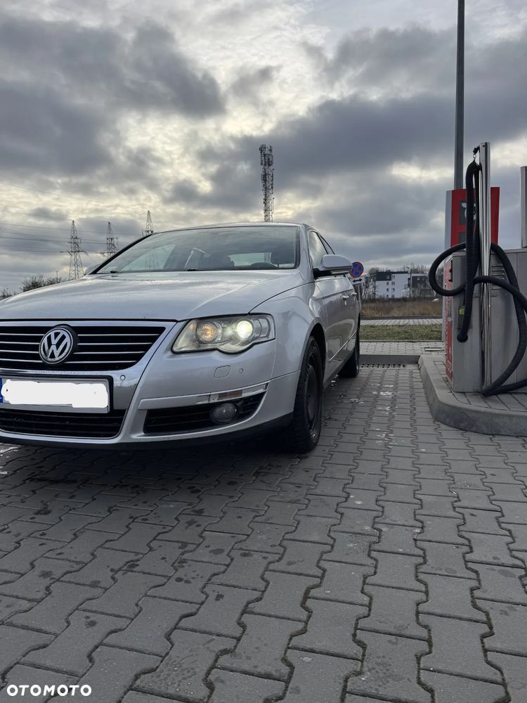 Volkswagen Passat 2.0 TDI DPF Highline - 5