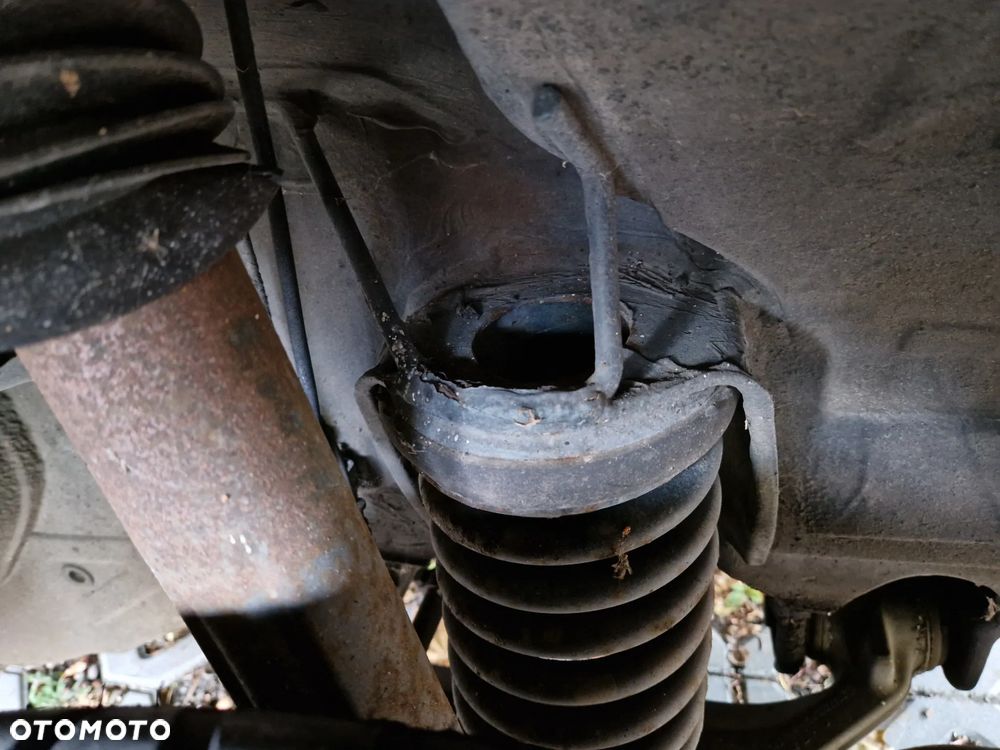 Mercedes-Benz W124 (1984-1993) - 16