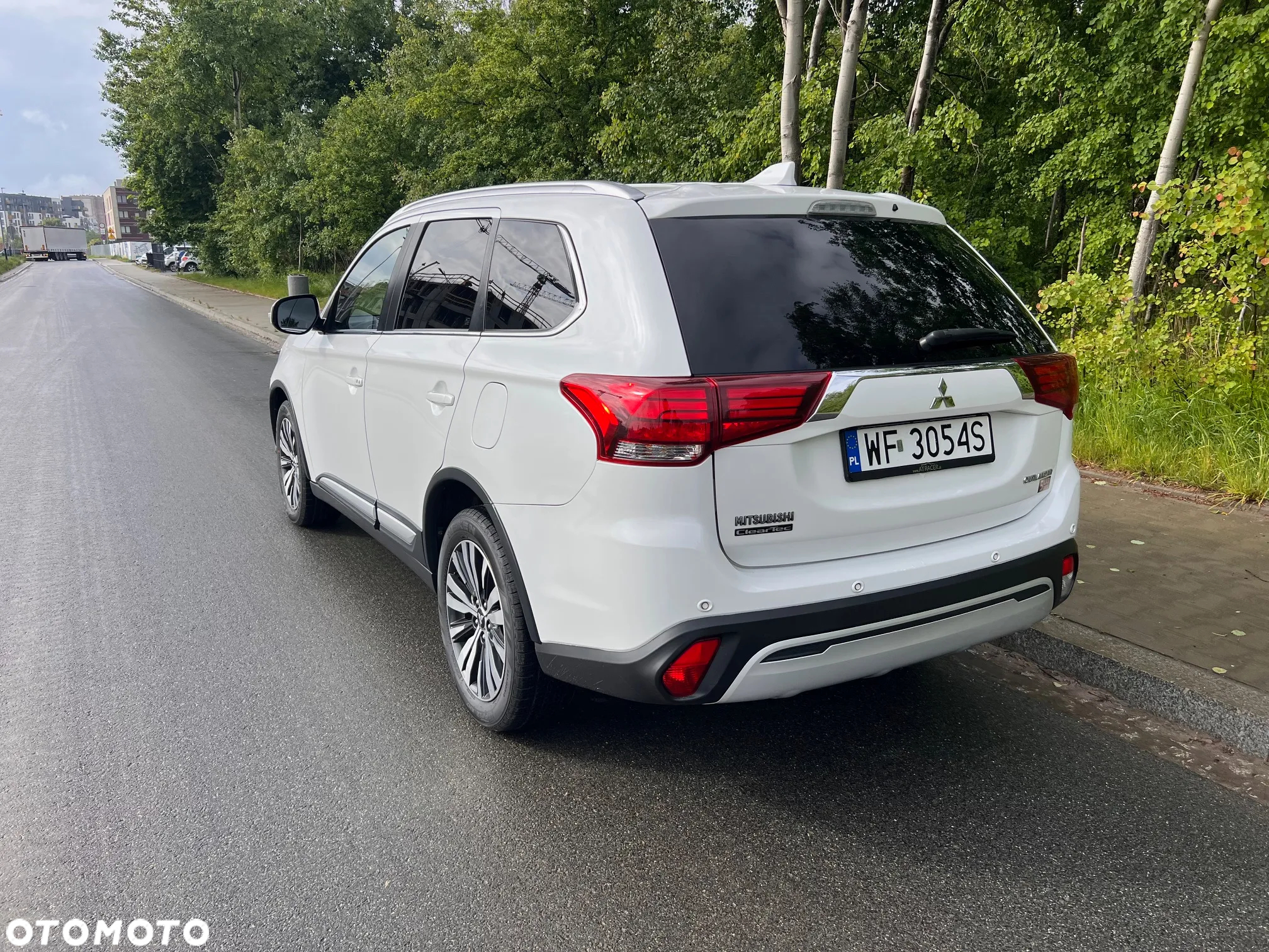 Mitsubishi Outlander 2.0 Intense Comfort 4WD CVT - 4