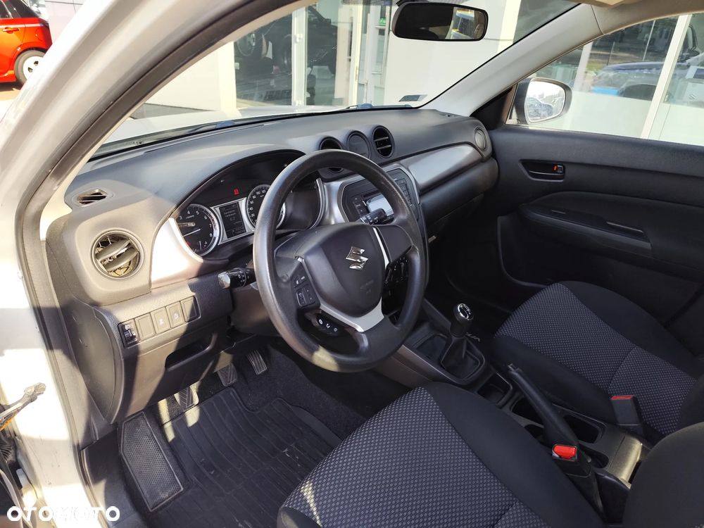 Suzuki Vitara 1.0 Boosterjet Comfort 2WD - 9