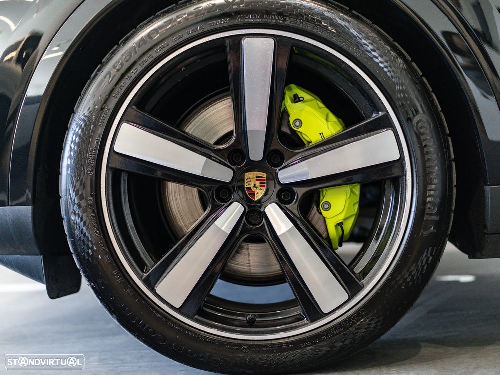 Porsche Cayenne Coupé E-Hybrid - 11