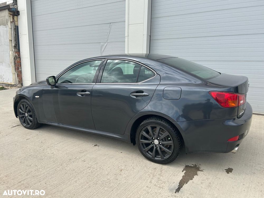 Lexus Seria IS 220d - 4