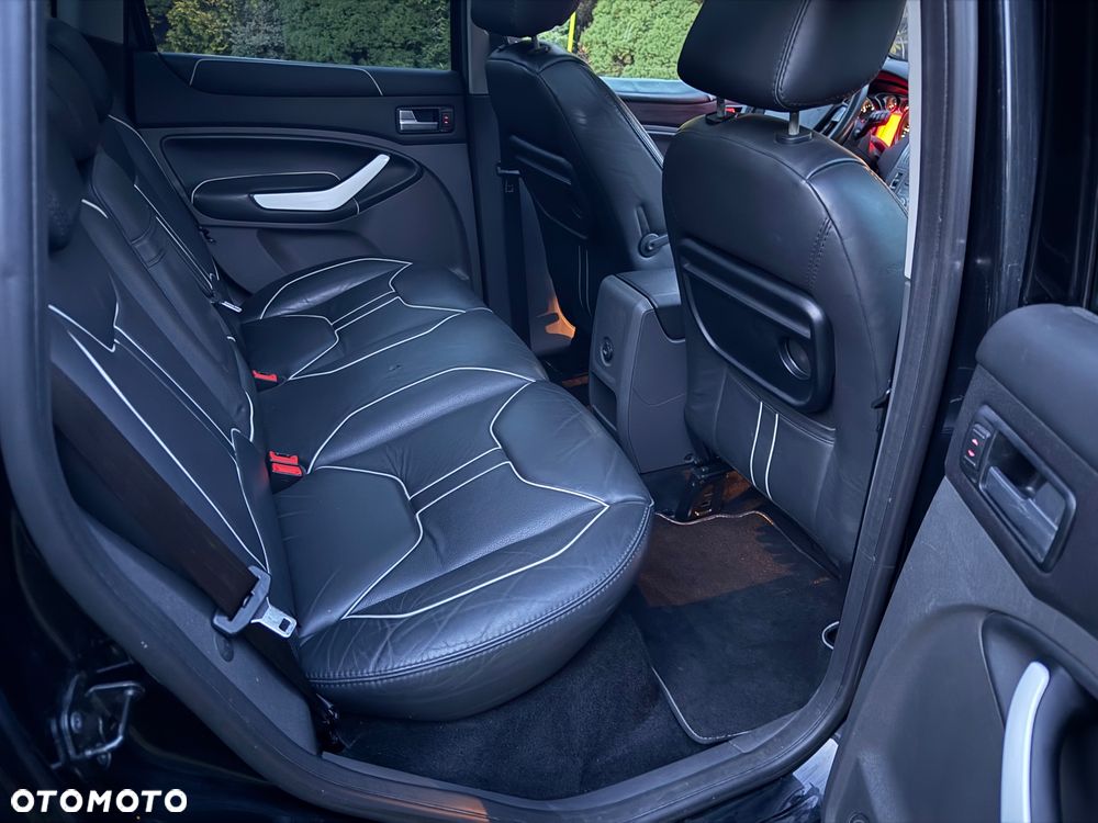 Ford Kuga 2.0 TDCi 4x4 Individual - 12