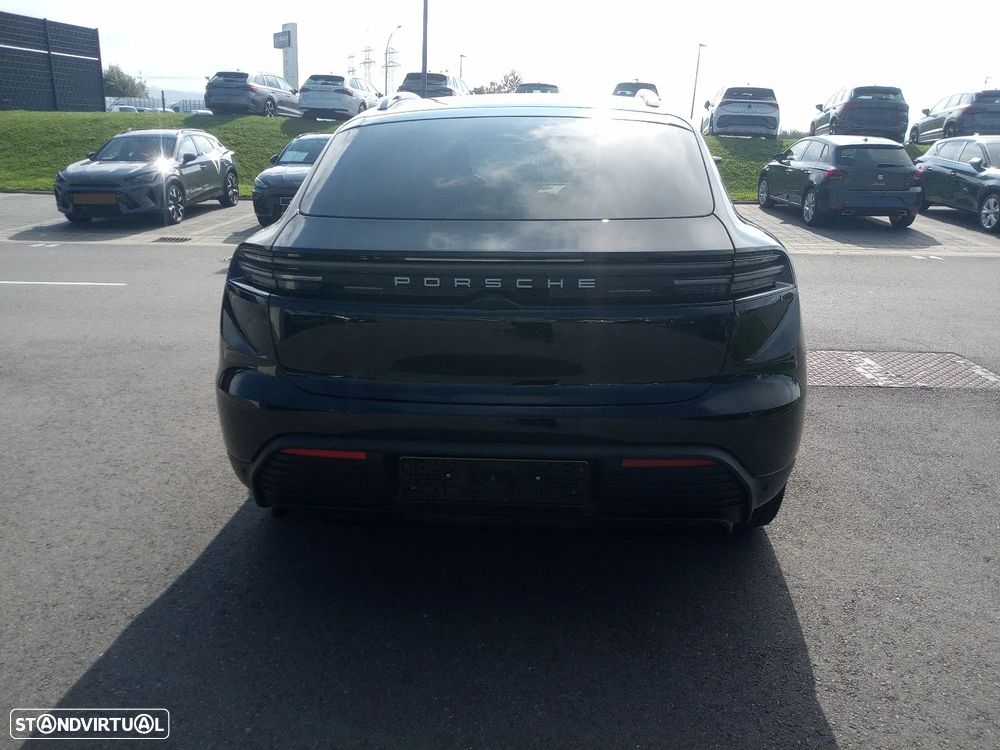 Porsche Macan Standard - 12