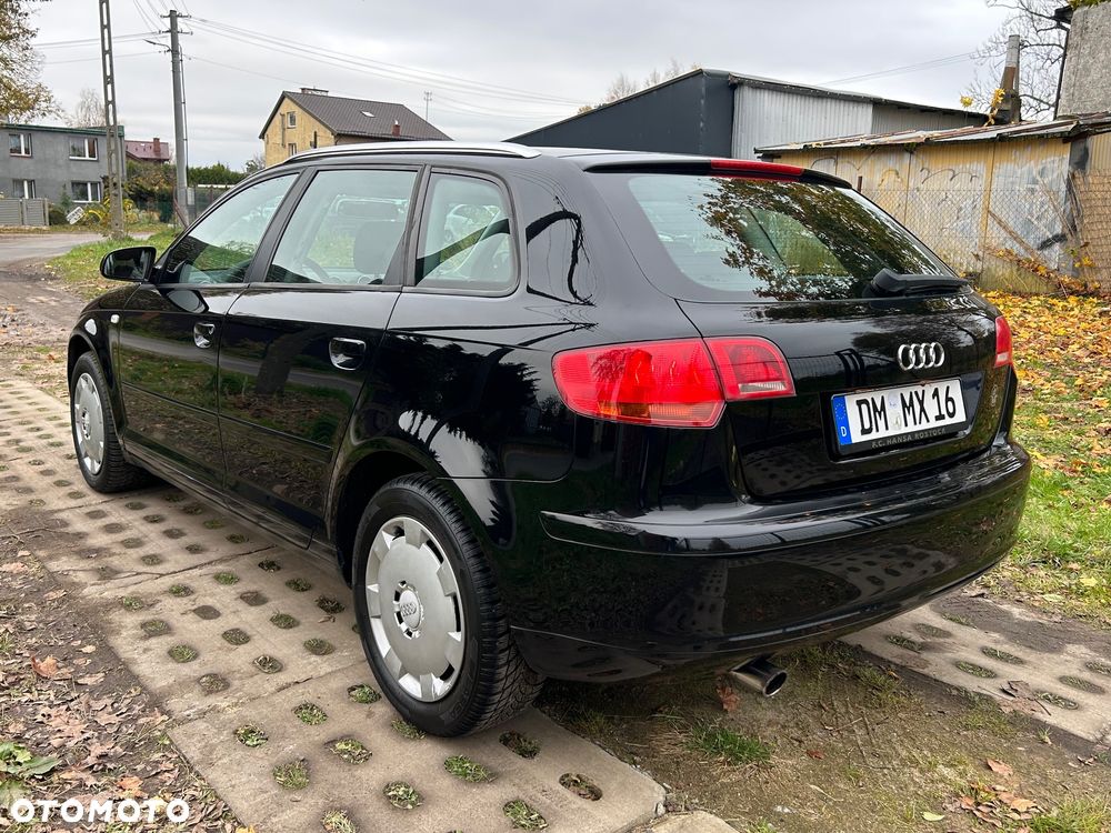 Audi A3 Sportback 1.6 Ambiente - 7