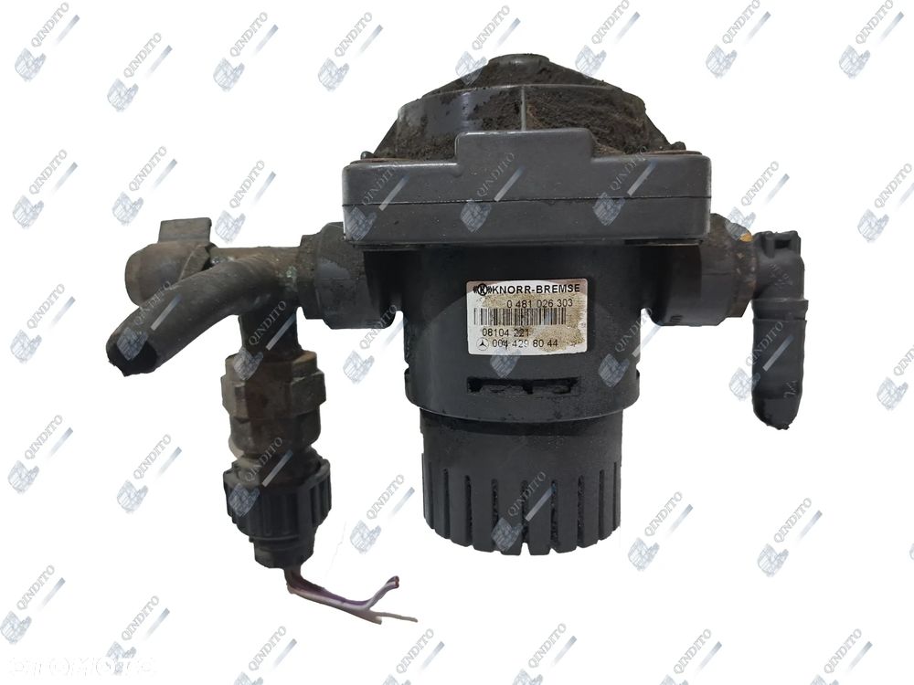 ZAWÓR HAMULCA RĘCZNEGO MERCEDES ACTROS MP2 MP3 A0044298044 - 1