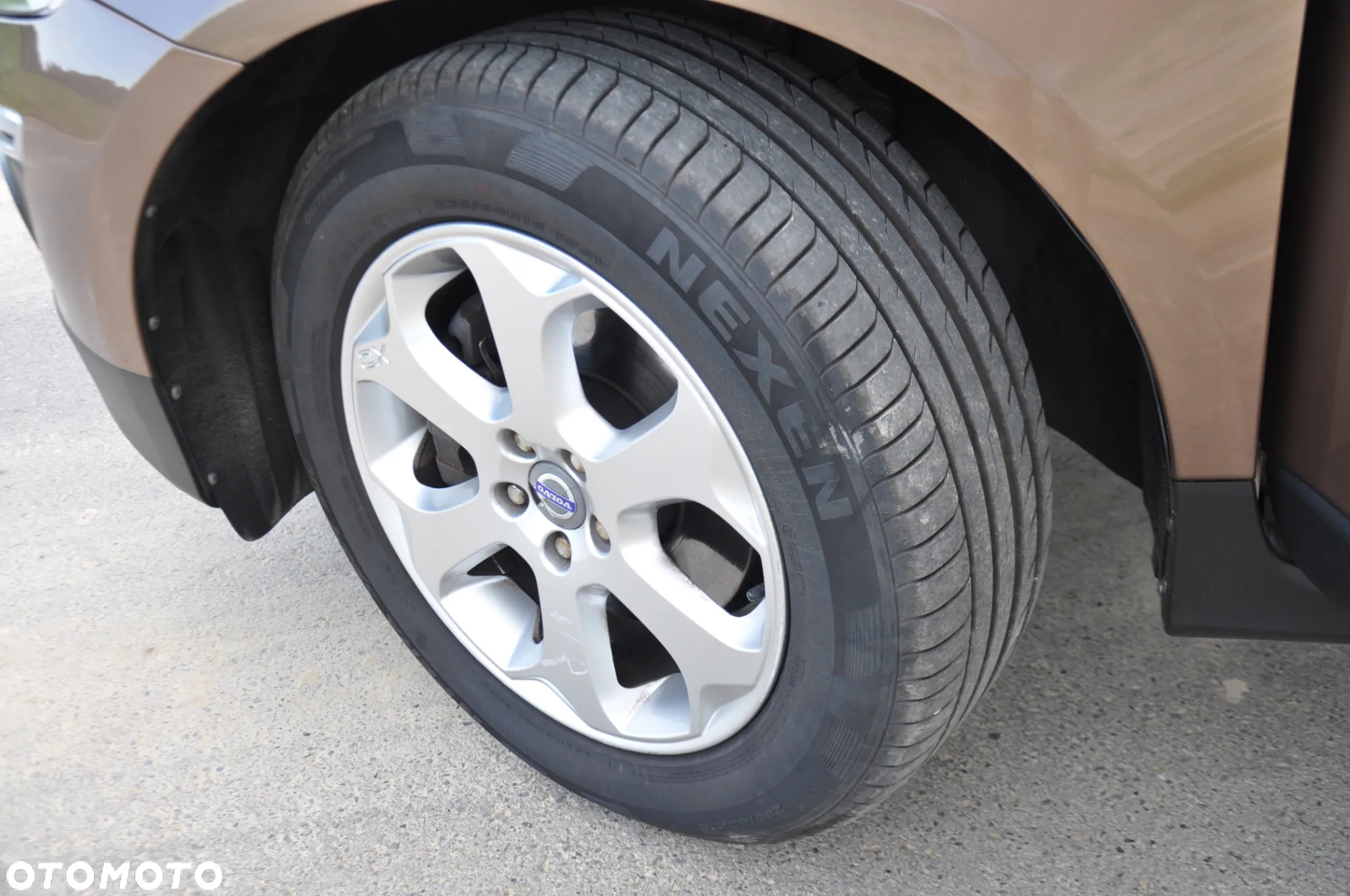 Volvo XC 60 2.4D AWD R-Design - 26
