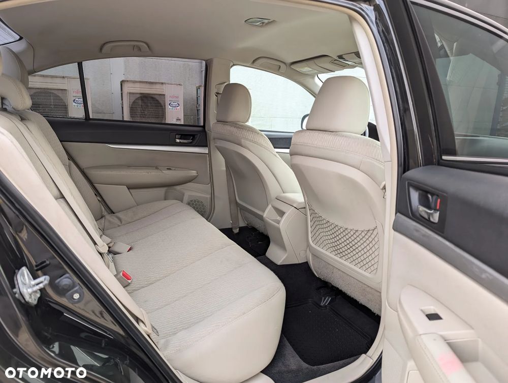 Subaru Legacy 2.5 4WD - 8