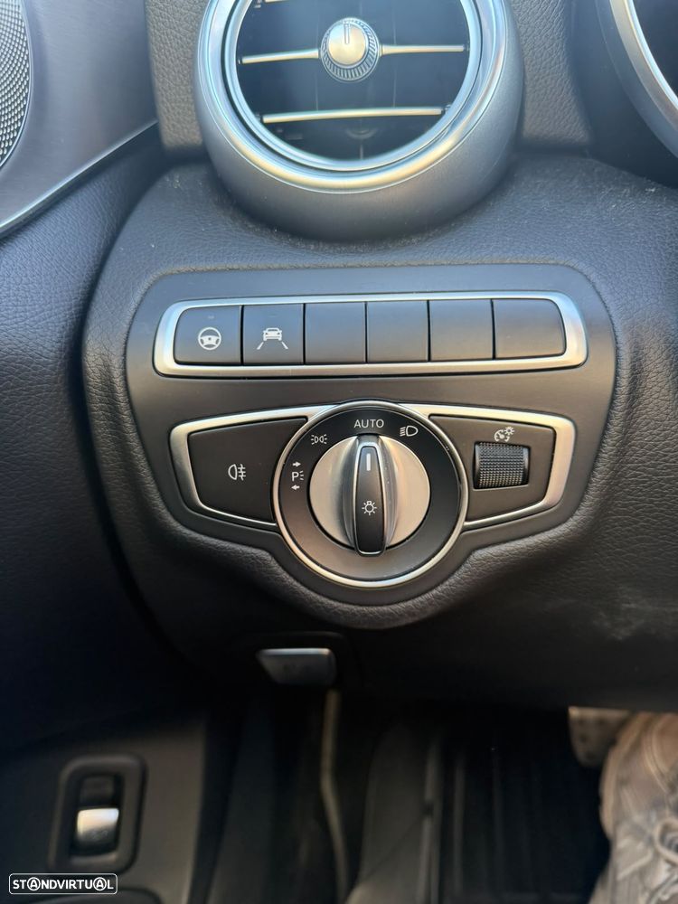 Mercedes-Benz C 300 BlueTEC Hybrid AMG Line - 17
