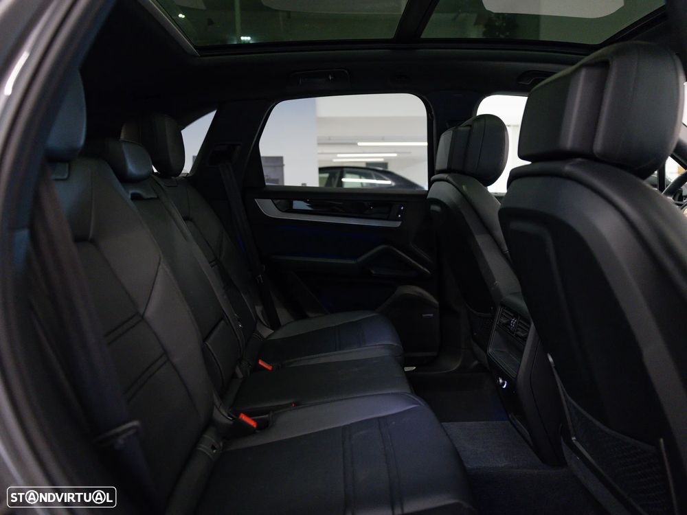 Porsche Cayenne E-Hybrid - 34