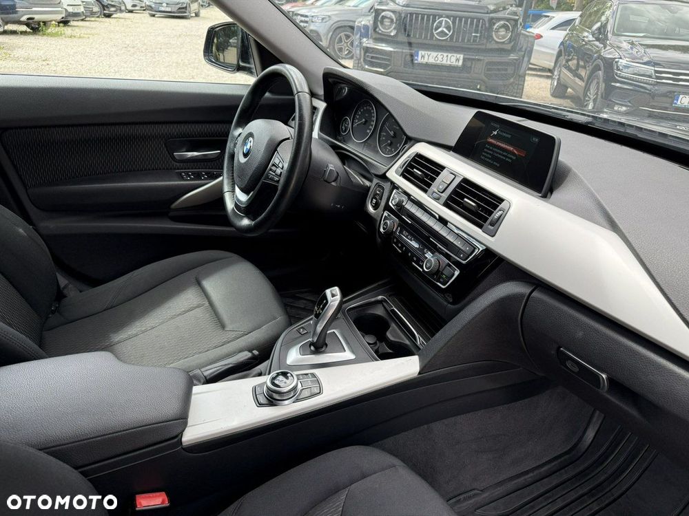 BMW 3GT 318d Advantage - 23