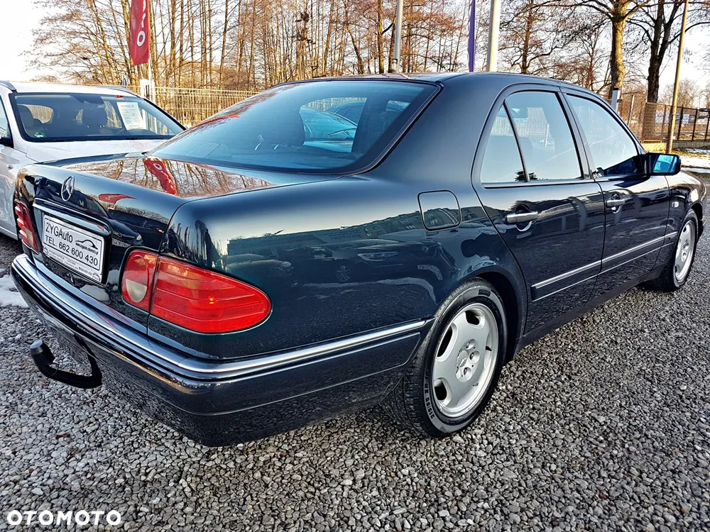 Mercedes-Benz Klasa E 200 T Avantgarde - 35