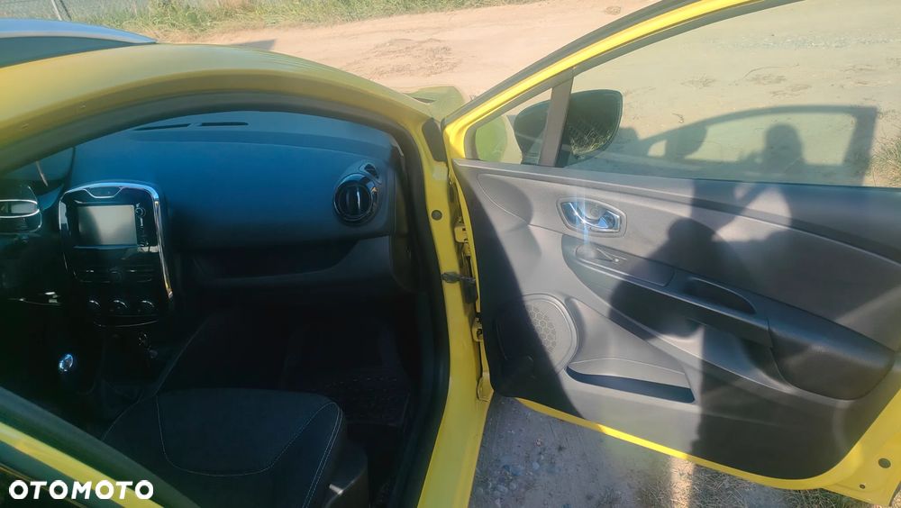 Renault Clio 1.2 16V Life - 9