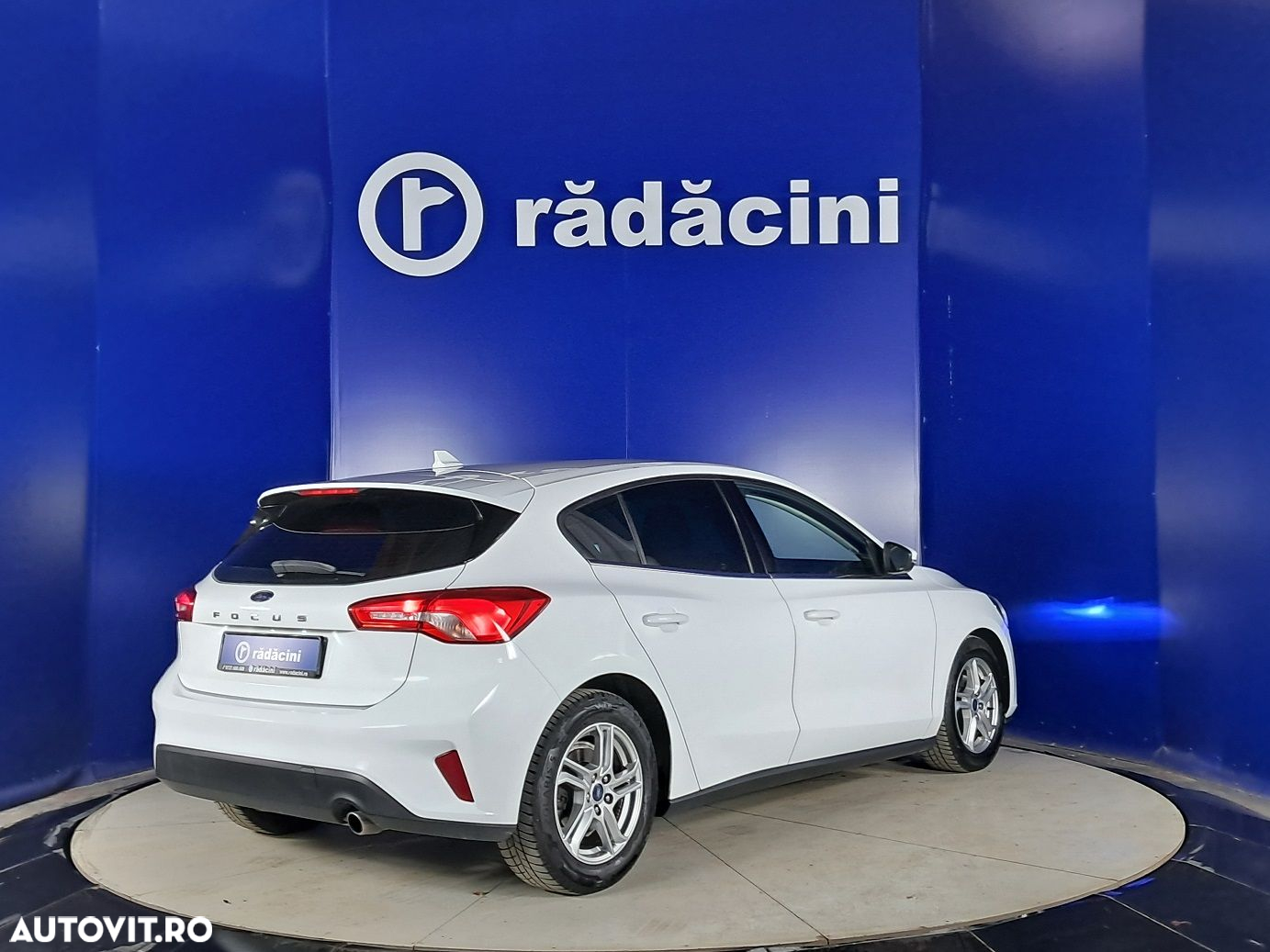 Ford Focus - 7