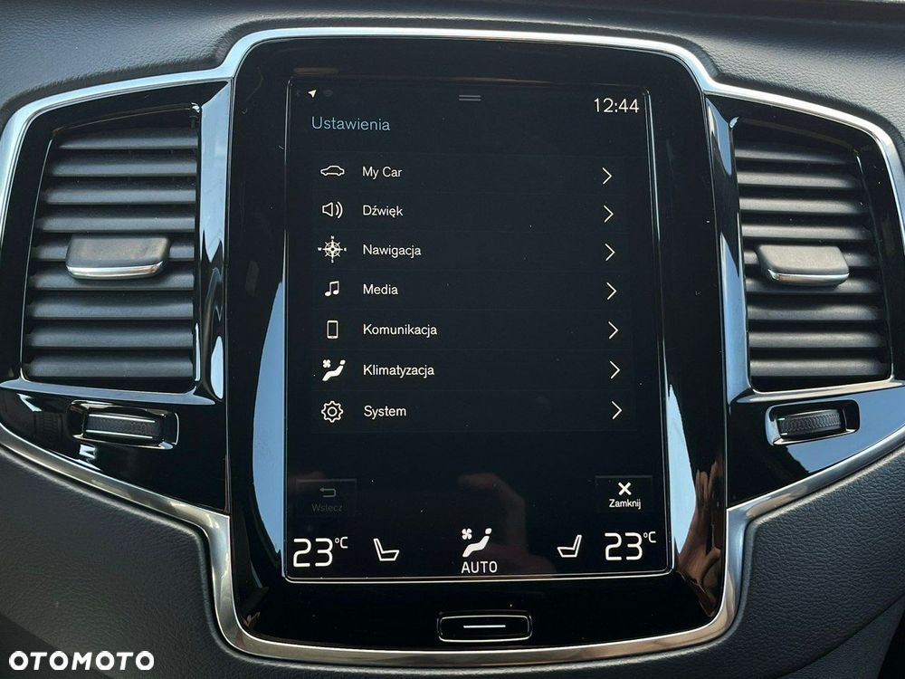 Volvo XC 90 - 32