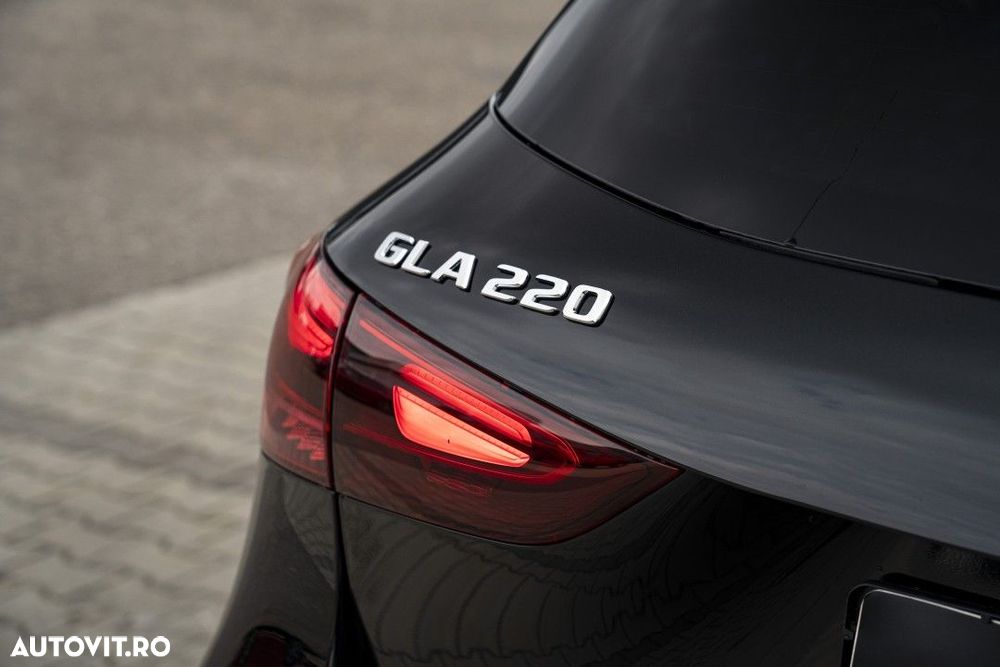 Mercedes-Benz GLA 220 4MATIC MHEV Aut. - 11