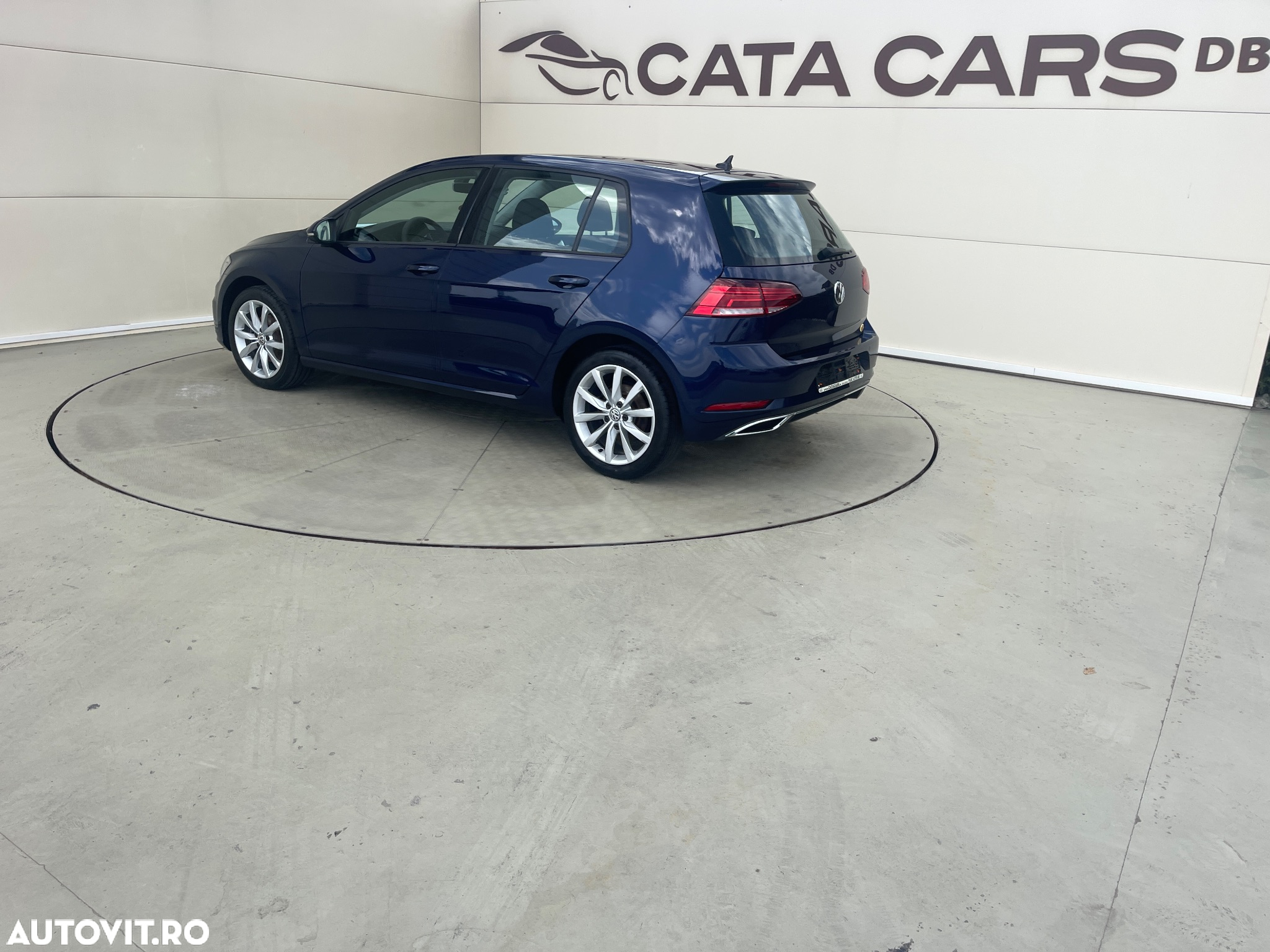 Volkswagen Golf 2.0 TDI (BlueMotion Technology) Highline - 9