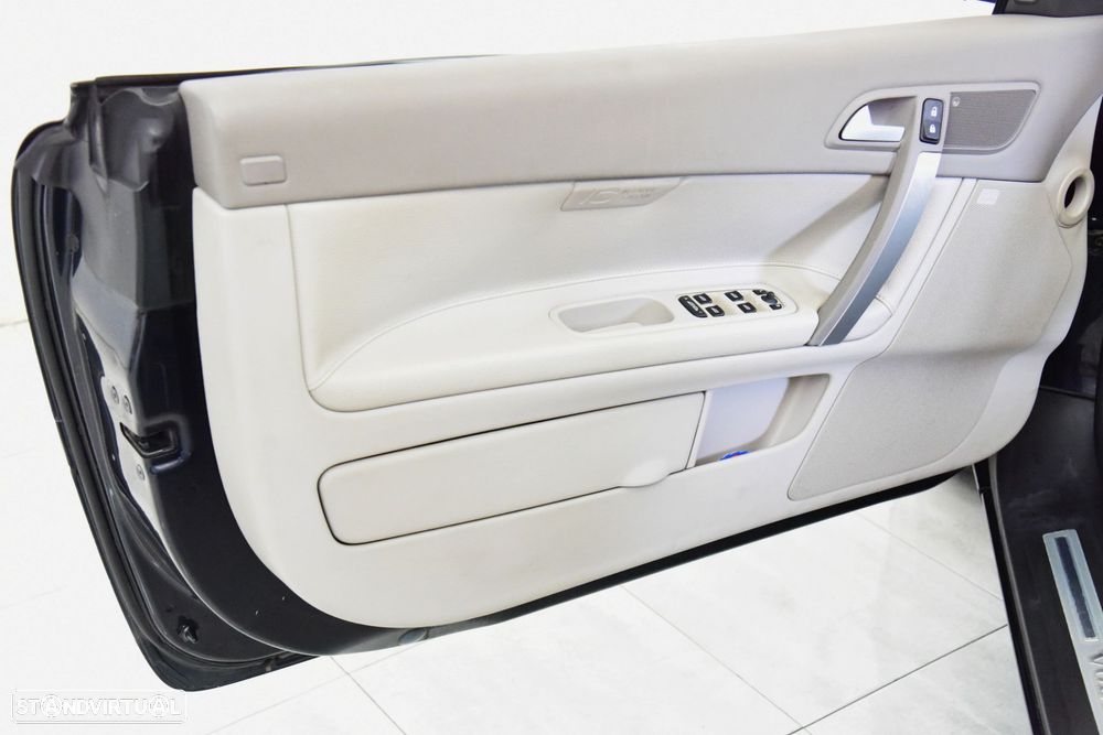 Volvo C70 2.4 D5 Momentum Geartronic - 26