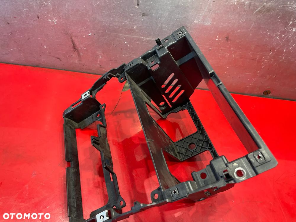 RAMKA RADIA FORD MONDEO MK4  6M2118A998DG - 2