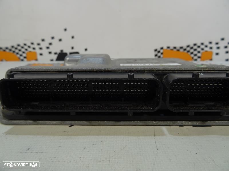 Centralina de Motor Mazda 2.2 D - 275700 5664 / SH4J18881B - 3