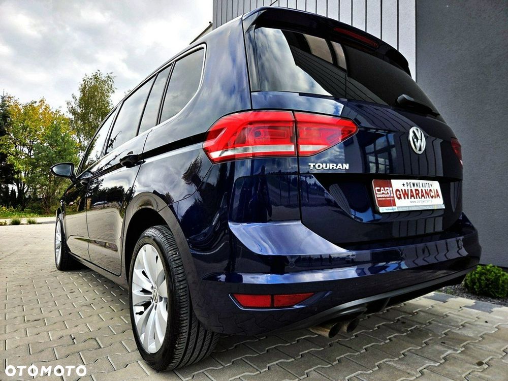 Volkswagen Touran - 28