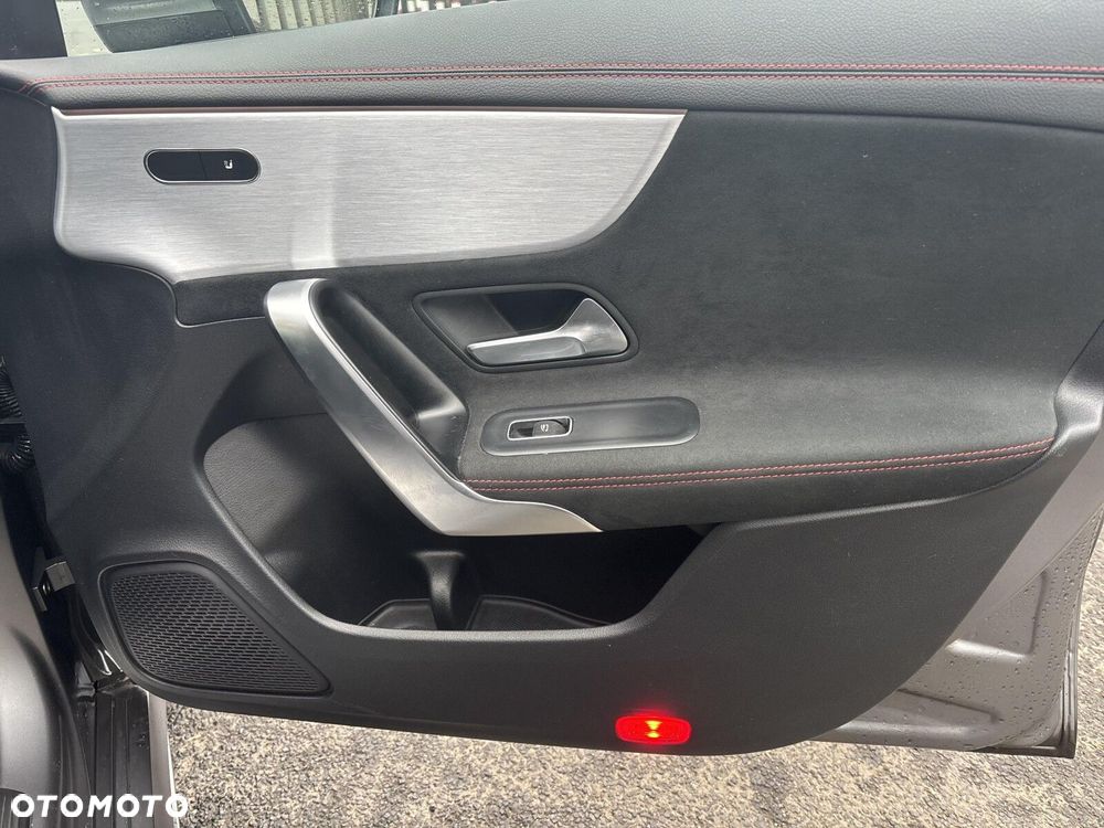 Mercedes-Benz CLA - 19