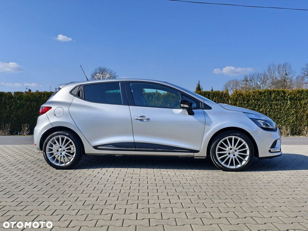Renault Clio - 6