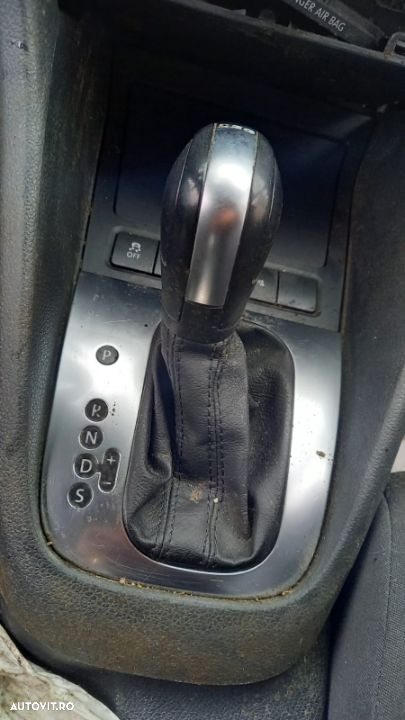Dezmembrari VW Golf6 1.6 TDI 2011 - 9