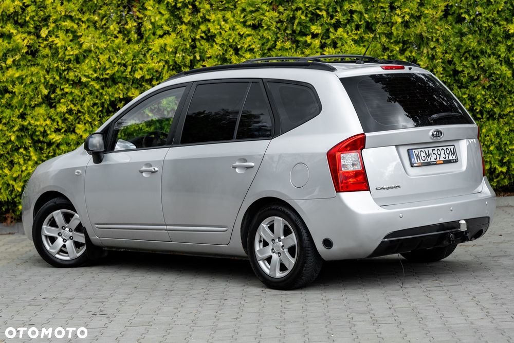 Kia Carens 2.0 EX - 10