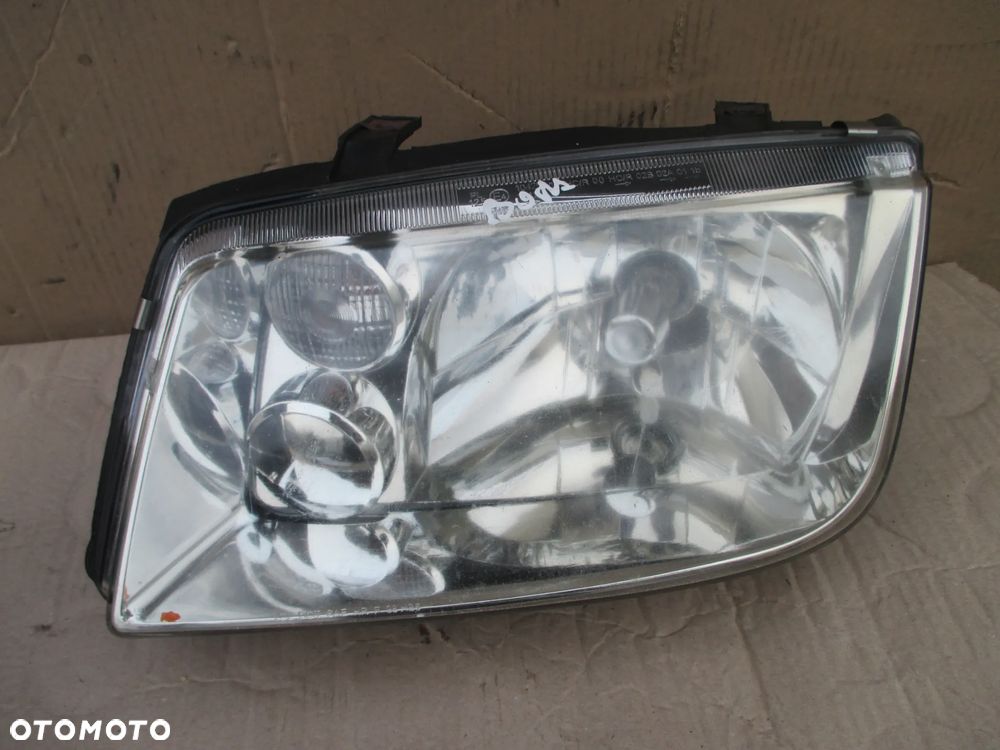 Lampa lewa VW BORA DJATO EUROPA - 1