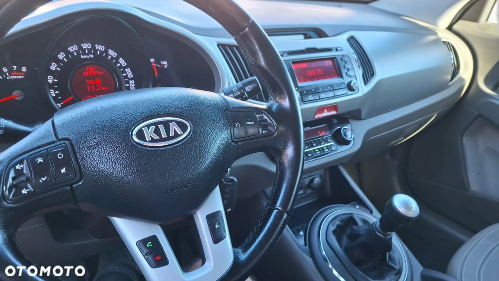 Kia Sportage 2.0 CVVT 4WD Vision - 18