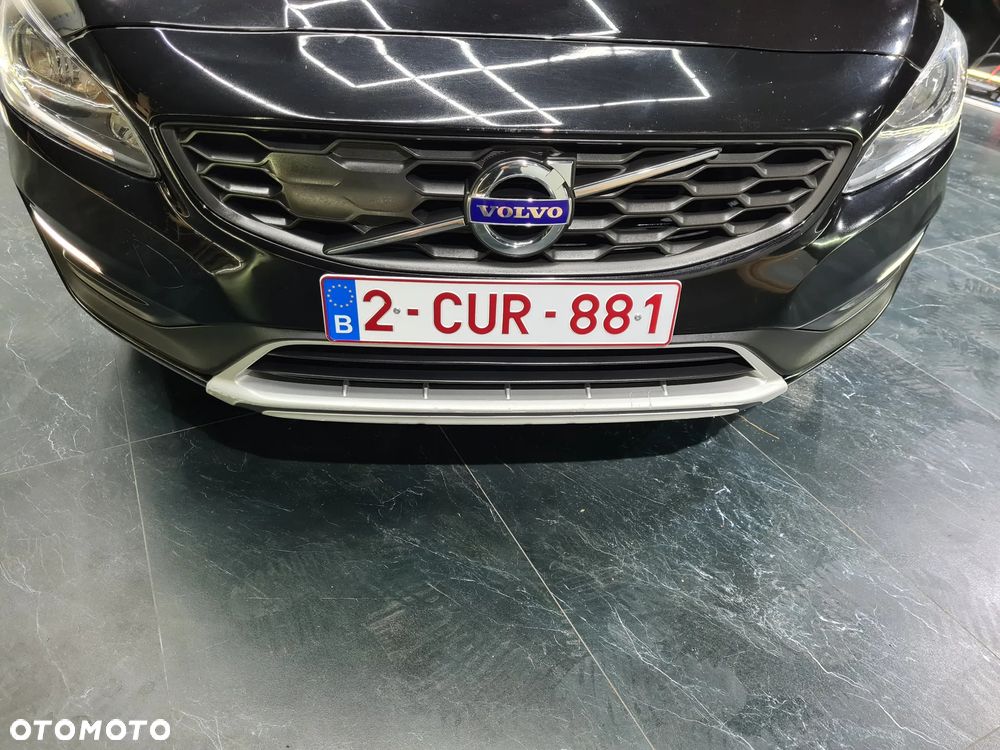Volvo S60 Cross Country D3 Geartronic Pro - 28