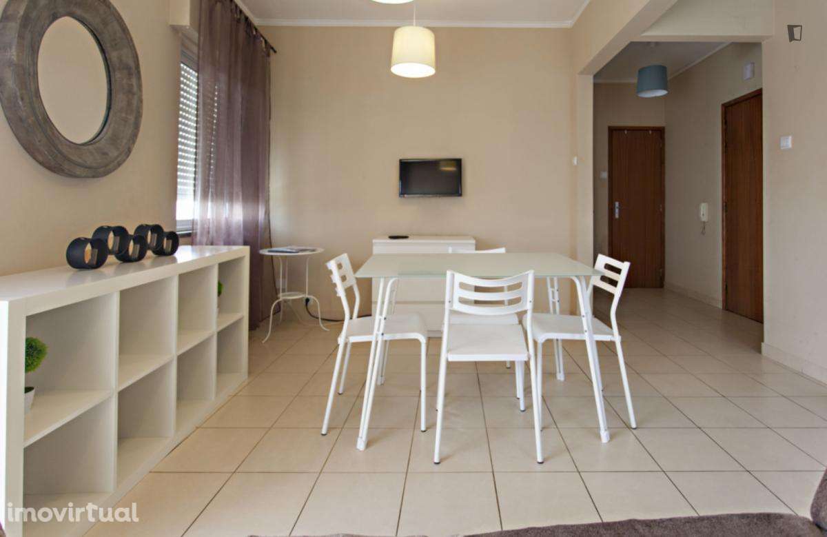 Apartamento com 1 quartos - localizado em Faro - Grande imagem: 4/7