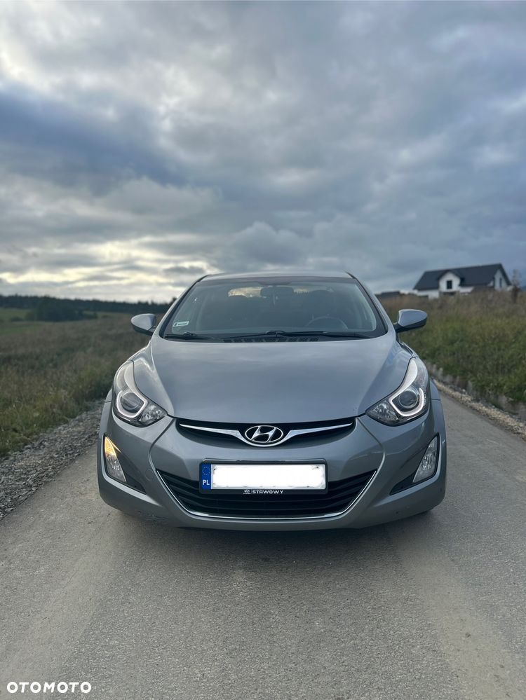 Hyundai Elantra 1.6 Style - 3