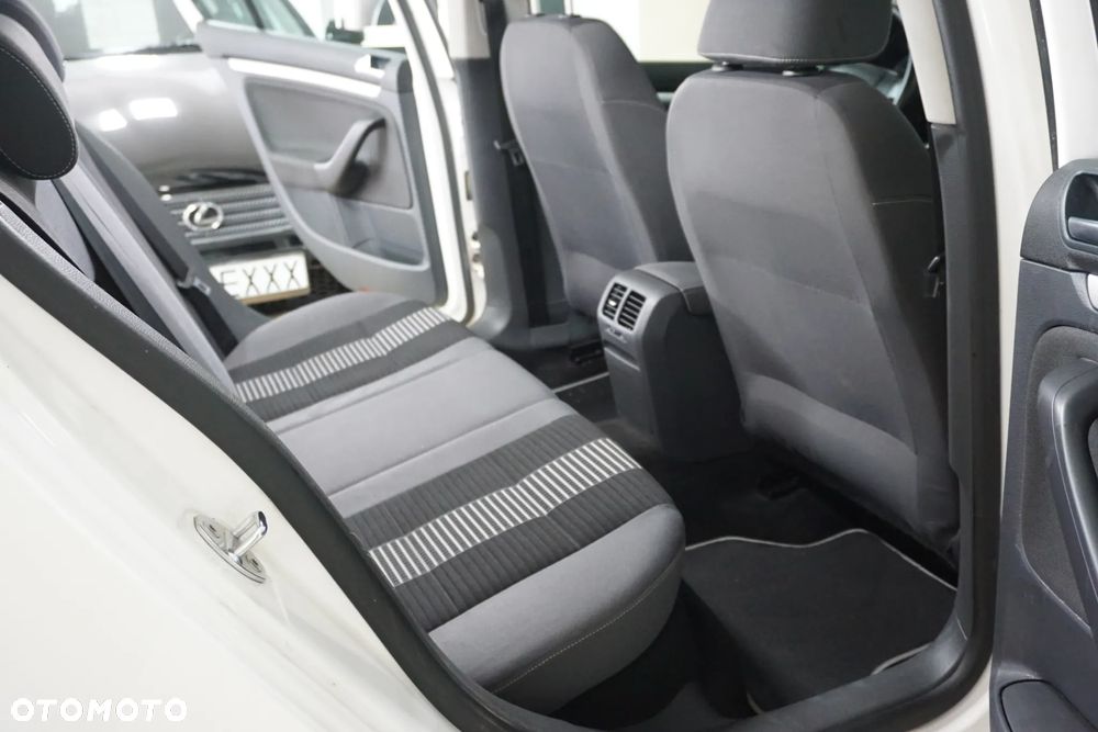 Volkswagen Golf 1.6 United - 24