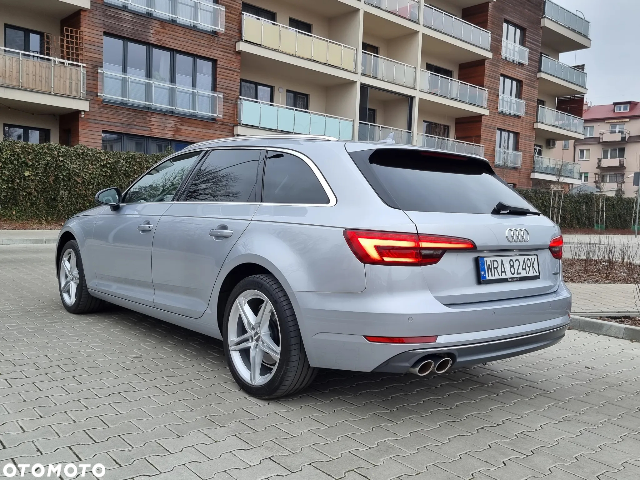 Audi A4 Avant 3.0 TDI quattro S tronic - 4