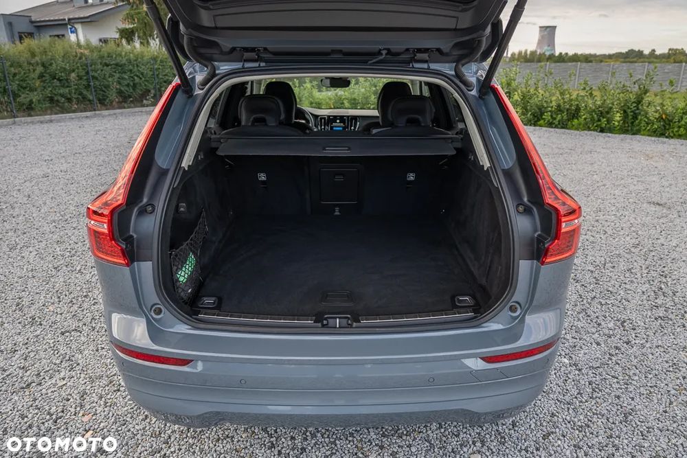Volvo XC 60 B4 D Geartronic Momentum Pro - 26