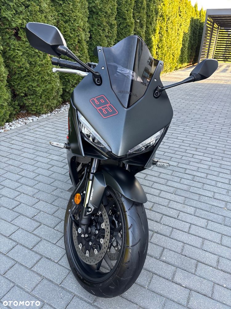 Honda CBR - 21