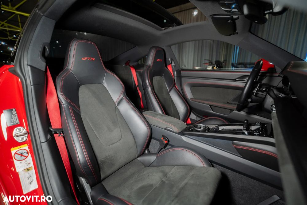 Porsche 911 - 34