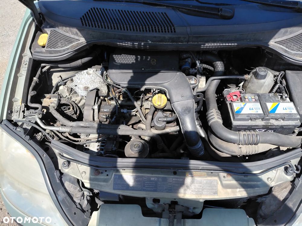 Renault Scenic 1.9 dCi EXpression - 11