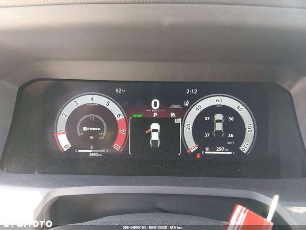 Toyota Tacoma - 11