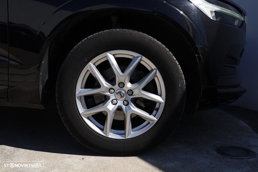 Volvo XC 60 2.0 D4 Momentum Geartronic - 5